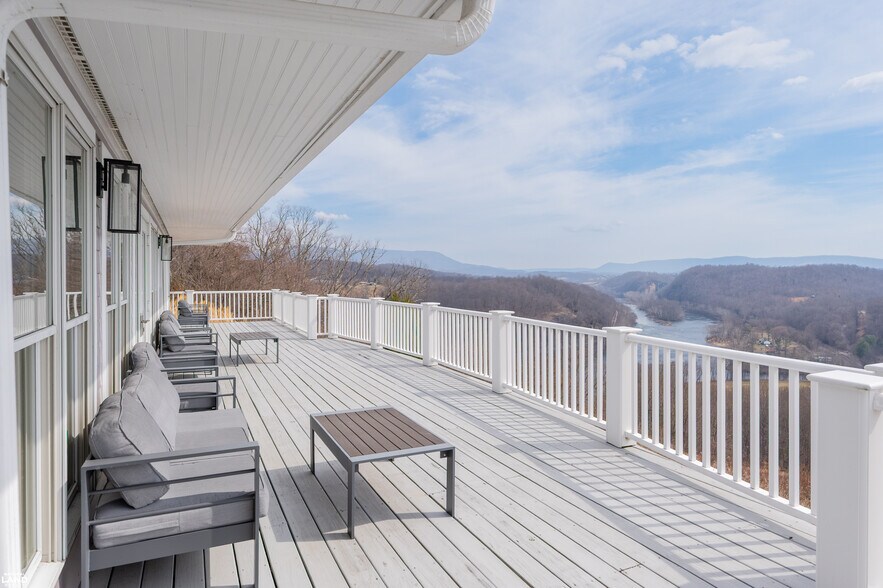 More Photos Of 125 River Ridge Dr, Pearisburg Hospitality For Sale