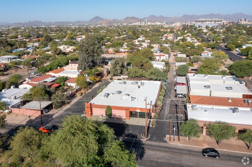 More Photos Of 423-425 N Tucson Blvd, Tucson Showroom For Sale