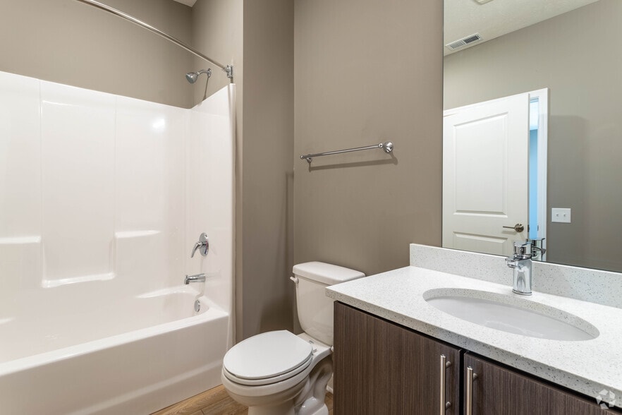 More Photos Of 2401 48th St, Lincoln Unknown For Lease