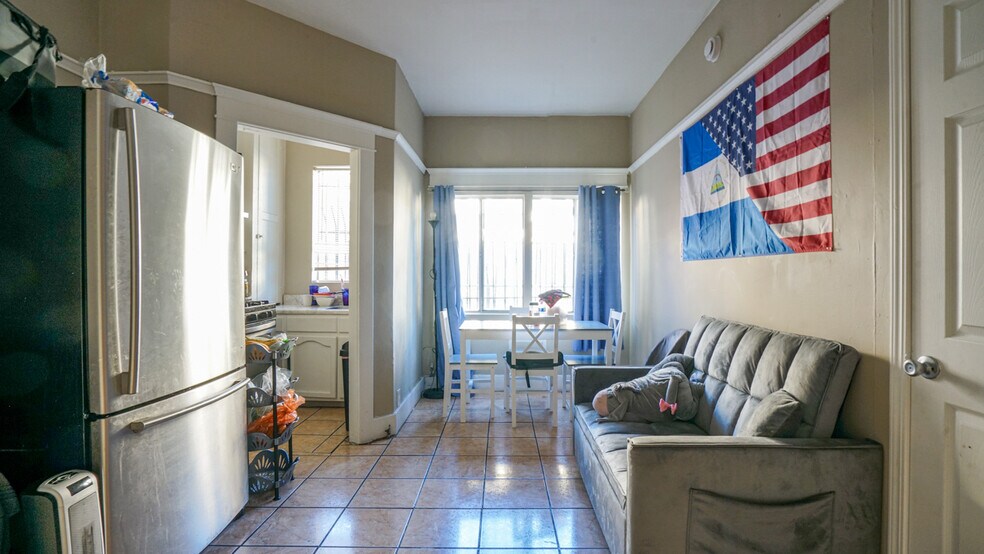 More Photos Of 1909 N BROADWAY, Los Angeles Apartments For Sale