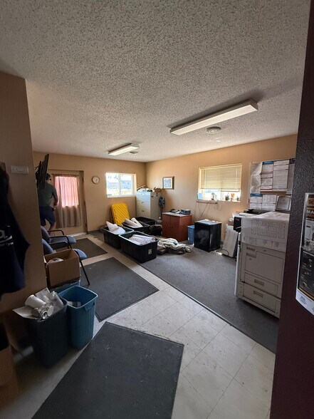 More Photos Of 1716 26th St S, Moorhead Warehouse For Sale