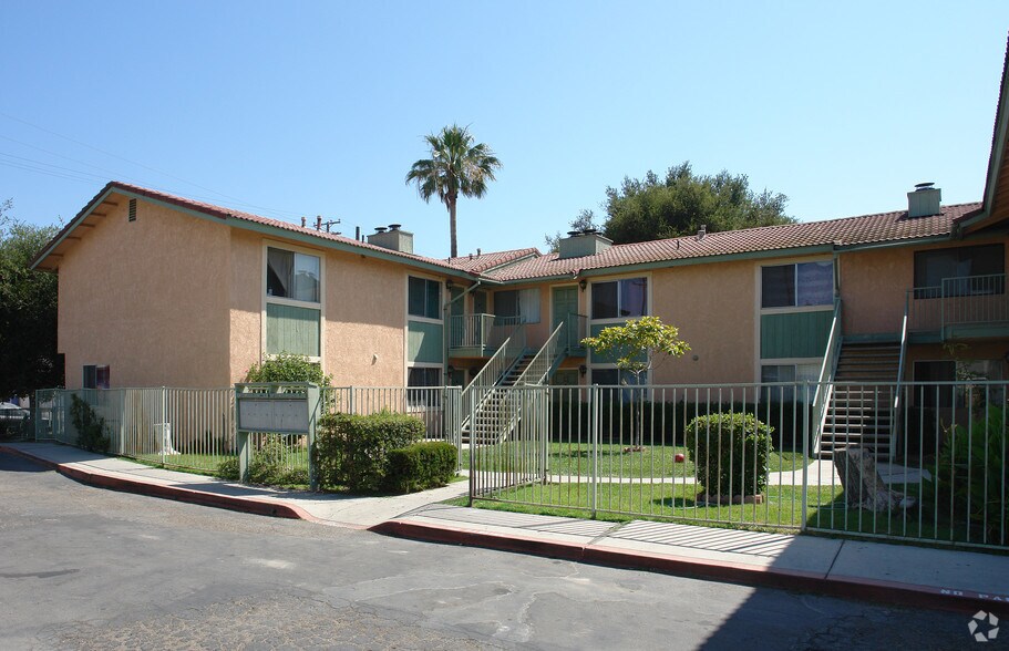More Photos Of 1208 E Ventura St, Santa Paula Apartments For Sale