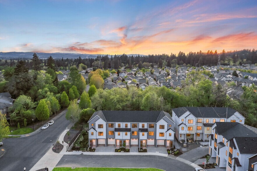 More Photos Of 16933 SW 132nd Ter, Tigard Apartments For Sale