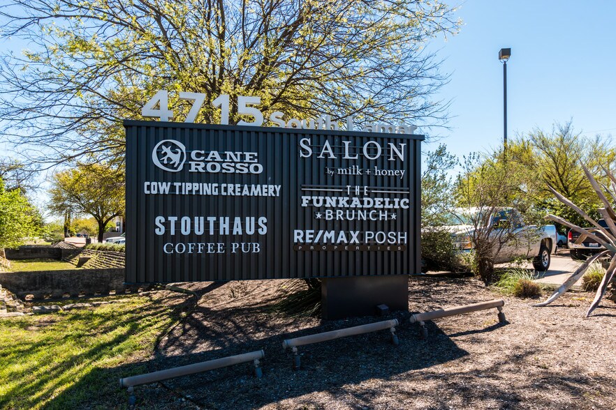 More Photos Of 4715 S Lamar Blvd, Sunset Valley Storefront For Lease