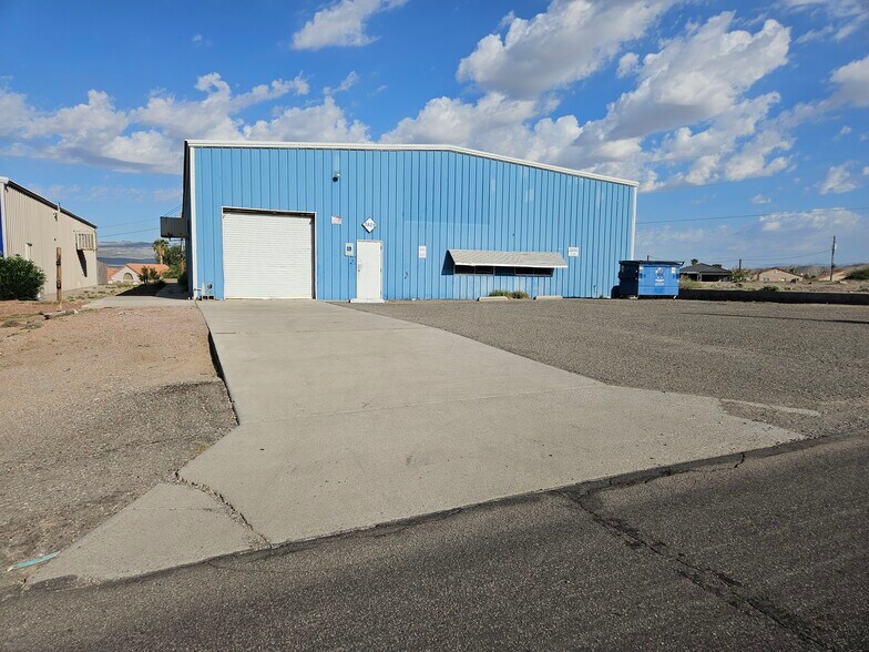 Primary Photo Of 3829 Rising Sun Rd, Bullhead City Distribution For Lease