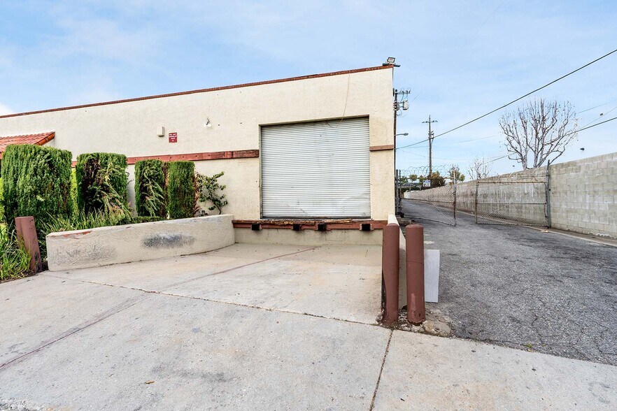 More Photos Of 1421 W 240th St, Harbor City Warehouse For Lease