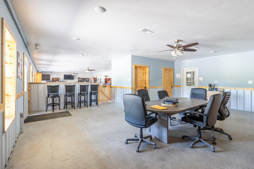 More Photos Of 10516 Highway 58, Ooltewah General Retail For Sale