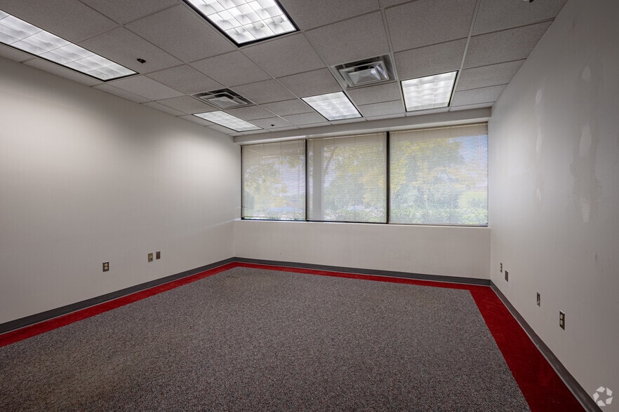 More Photos Of 8530 Corridor Rd, Jessup Unknown For Lease