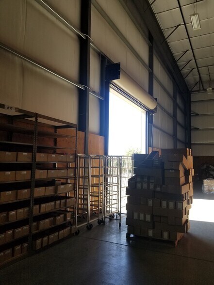 More Photos Of 900 Wakefield Dr, Oakdale Industrial For Sale
