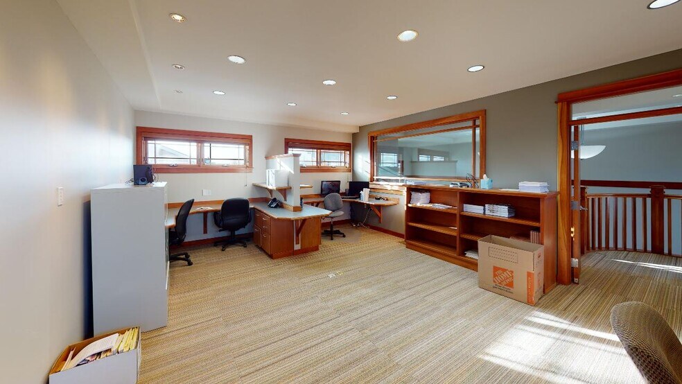 More Photos Of 1946 Stadium Dr, Bozeman Office For Lease