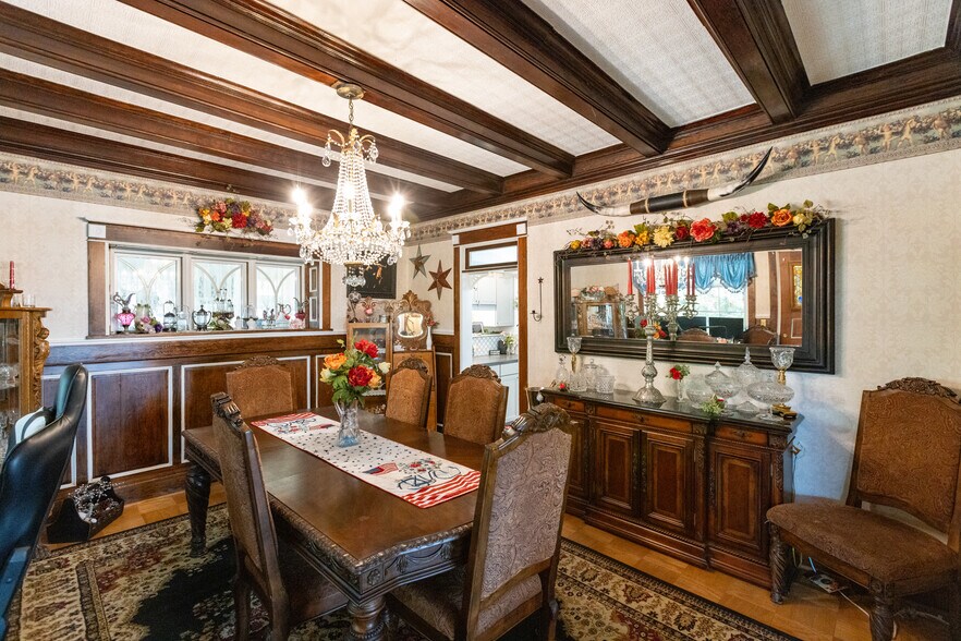 More Photos Of 620 Davis St, Wasco Specialty For Sale