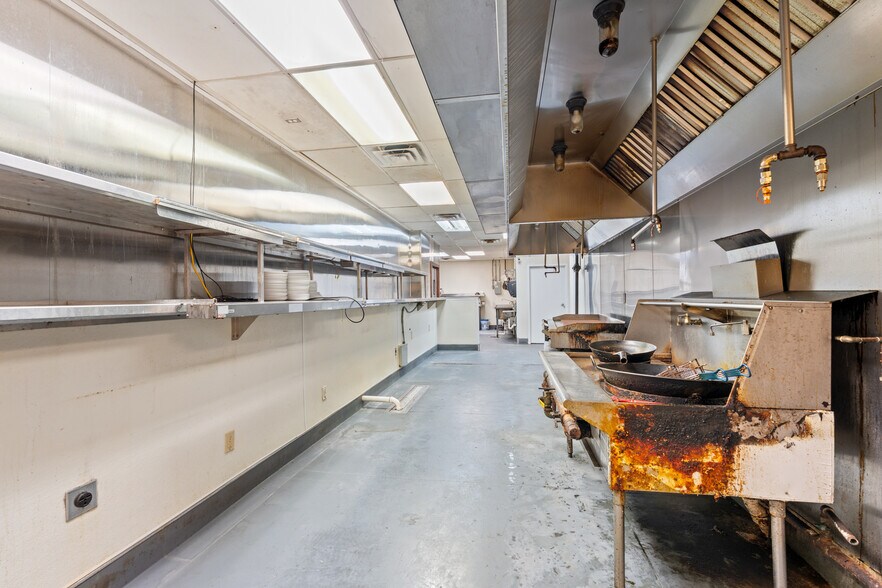 More Photos Of 801 Highway 17 S, North Myrtle Beach Restaurant For Sale