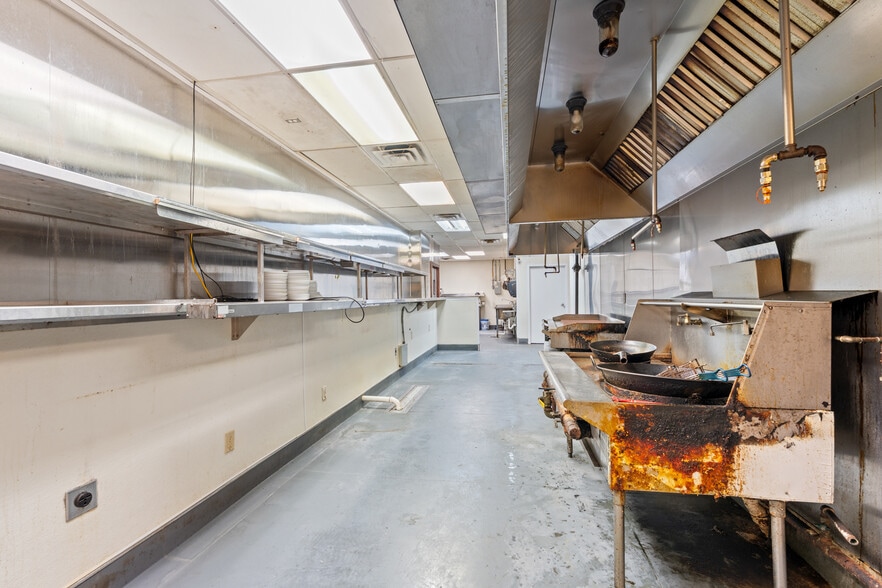 More Photos Of 801 Highway 17 S, North Myrtle Beach Restaurant For Sale