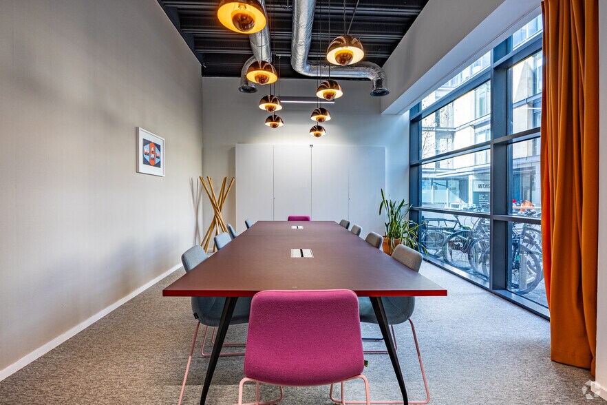 More Photos Of 92-98 Fountainbridge, Edinburgh Coworking Space