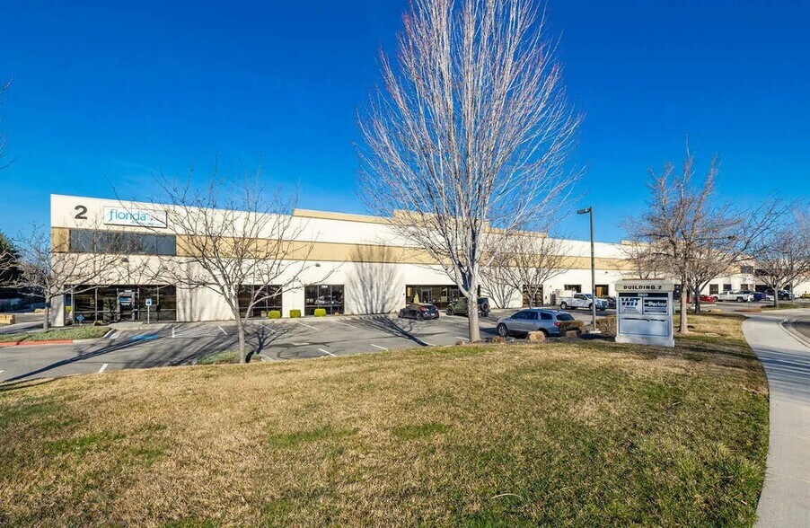 More Photos Of 2748-2796 S Victory View Way, Boise Warehouse For Lease