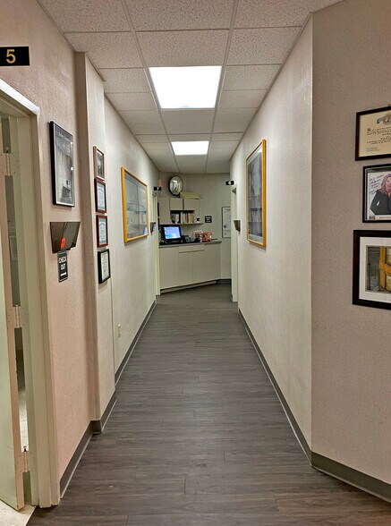 More Photos Of 4889 S Congress Ave, Lake Worth Medical For Sale