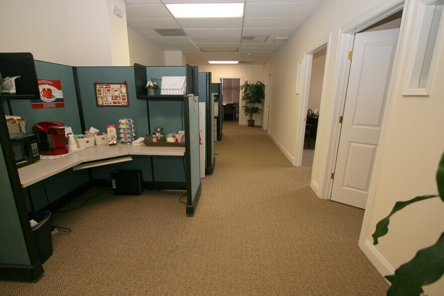 More Photos Of 372 Route 22 West, White House Station Office For Lease