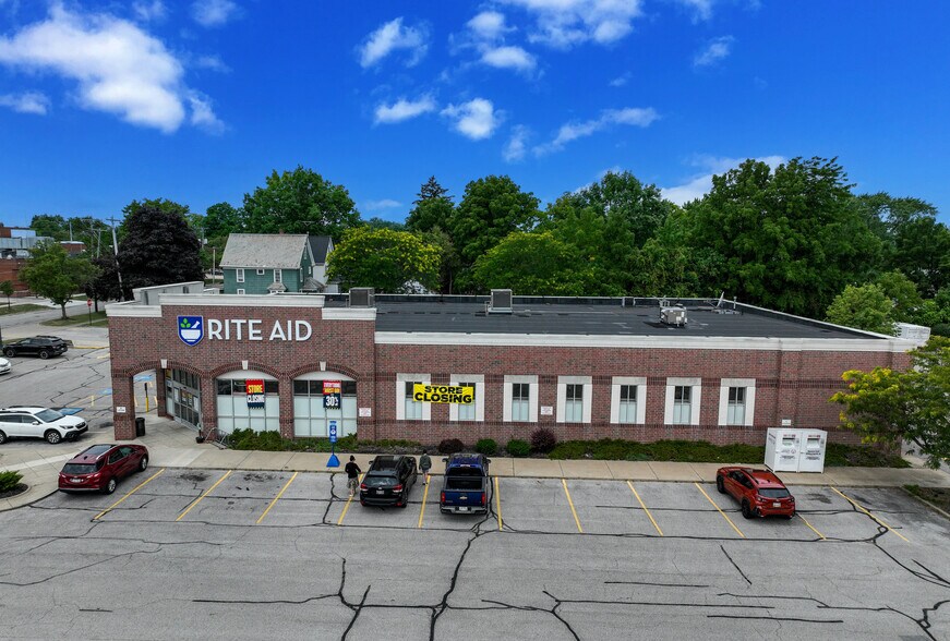 More Photos Of 207 N Court St, Medina Freestanding For Lease