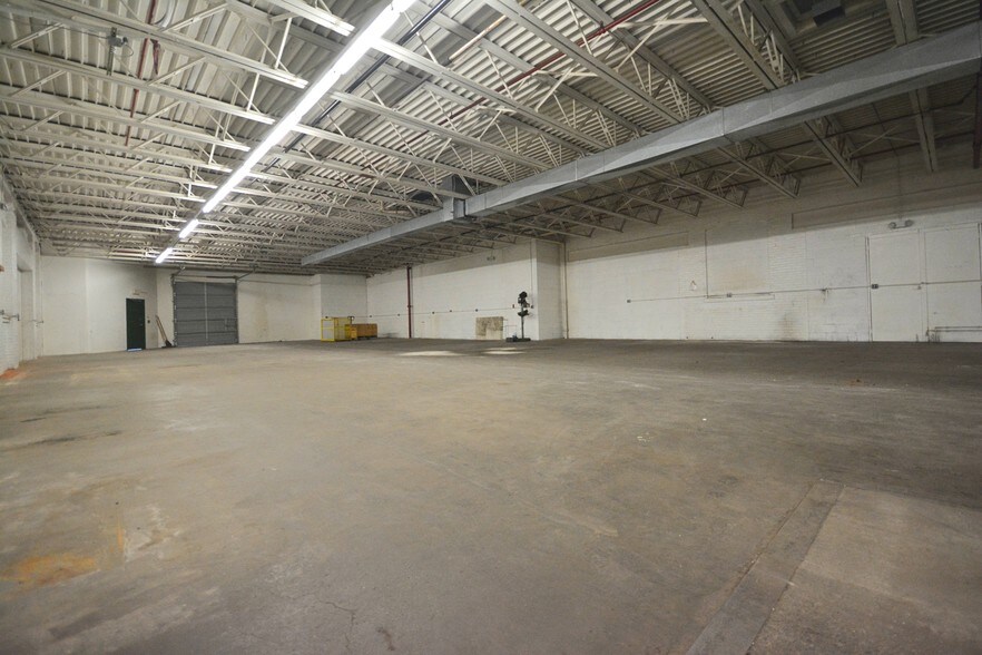 More Photos Of 1 Factory Sq, Southington Industrial For Lease