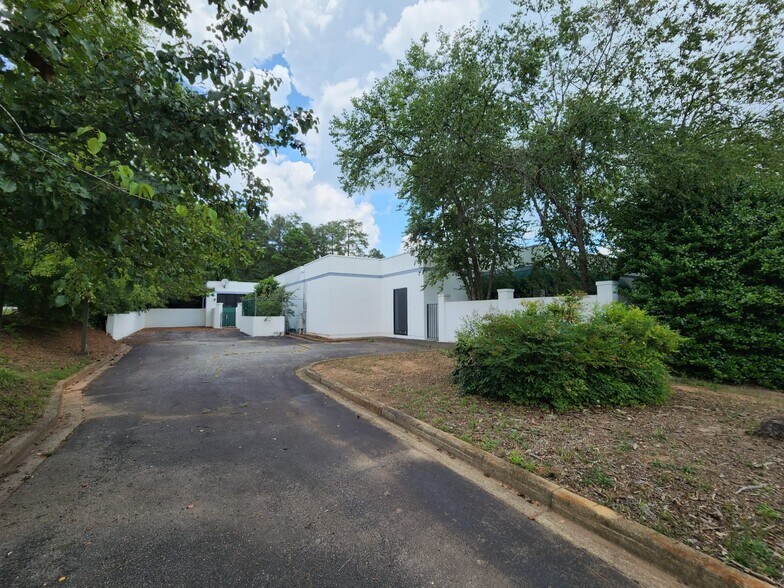 More Photos Of 200 Dillon Cir, Spartanburg Office For Sale