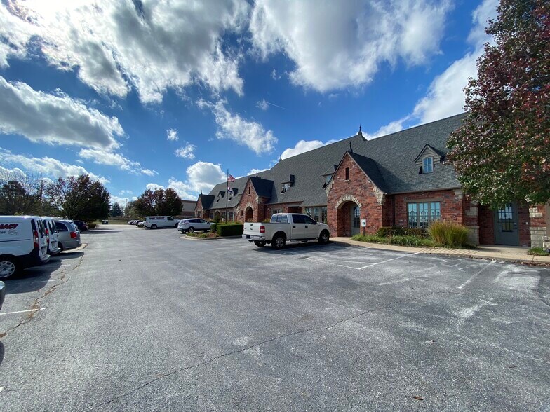 More Photos Of 4101 N State Highway NN, Ozark Medical For Lease