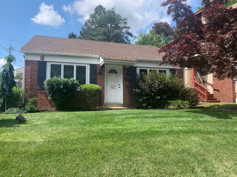 More Photos Of 2540 Nottingham Way, Mercerville Medical For Sale