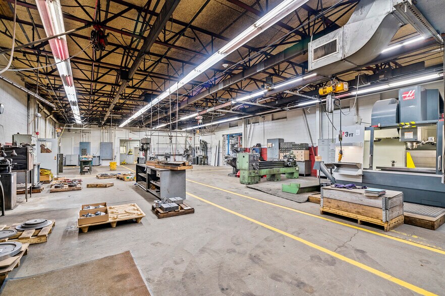 More Photos Of 59 Felton St, North Tonawanda Industrial For Sale