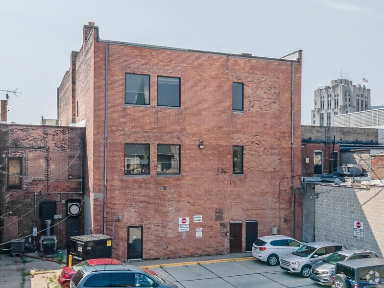 More Photos Of 75 N Main St, Mount Clemens Loft Creative Space For Lease