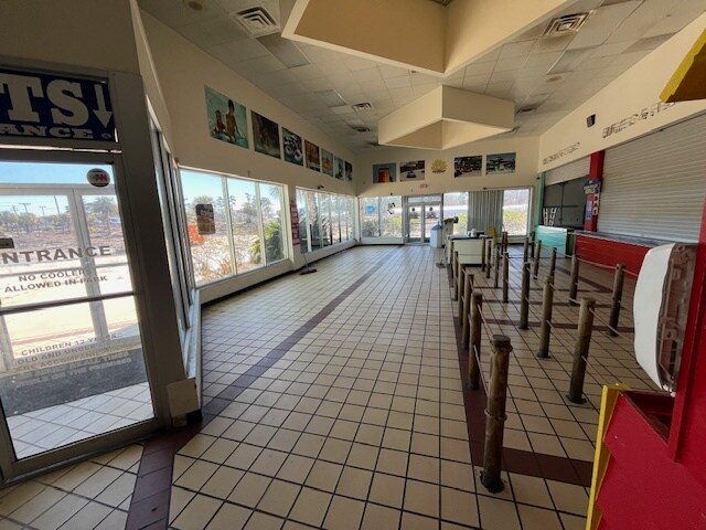More Photos Of 910 U.S. 17 Business, Surfside Beach Warehouse For Lease