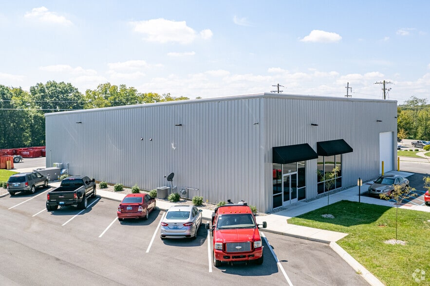 Primary Photo Of 311 Corporate Dr, Shelbyville Warehouse For Sale