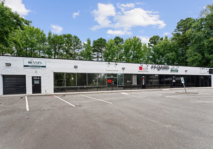 More Photos Of 5105 Reagan Dr, Charlotte Storefront Retail Office For Sale