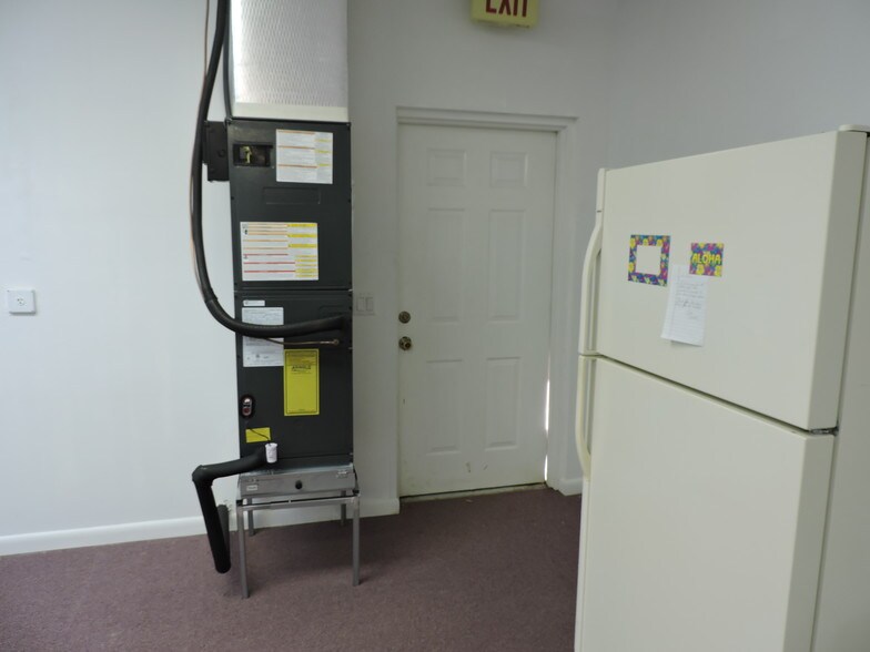 More Photos Of 9410 N US Highway 1, Sebastian Office For Lease