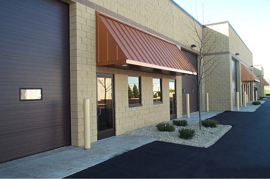 More Photos Of 588-590 Citation Dr, Shakopee Light Distribution For Sale