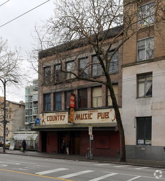 More Photos Of 74 W Hastings St, Vancouver Storefront Retail Office For Sale