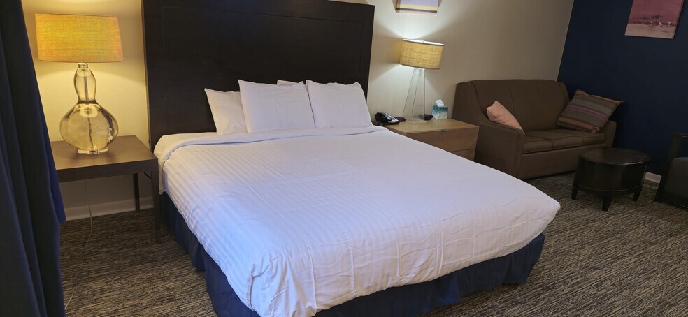 More Photos Of 3111 N US 23, Oscoda Hotel For Sale