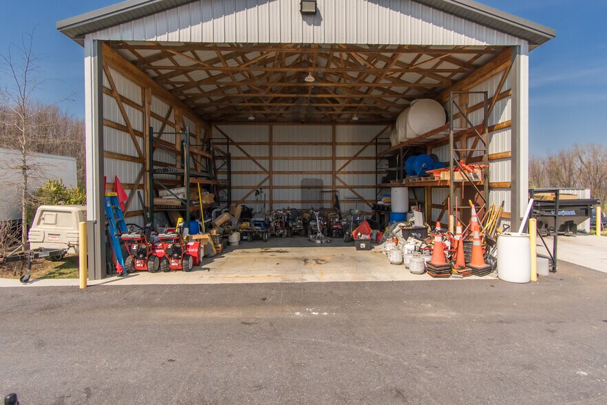 More Photos Of 4861 Winchester Blvd, Frederick Warehouse For Sale