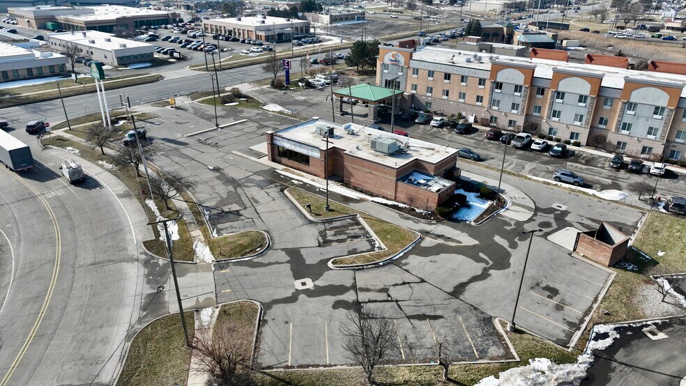 More Photos Of 18902 Northline Rd, Southgate Fast Food For Lease