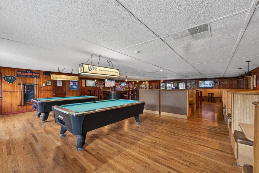 More Photos Of 1121 Route 12, Frenchtown Bar For Sale