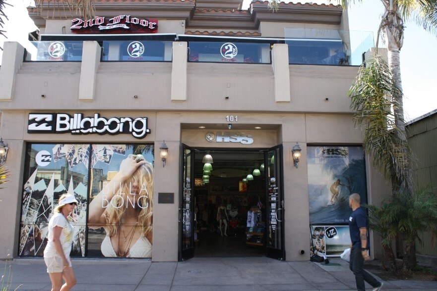 More Photos Of 126 Main St, Huntington Beach Storefront For Lease