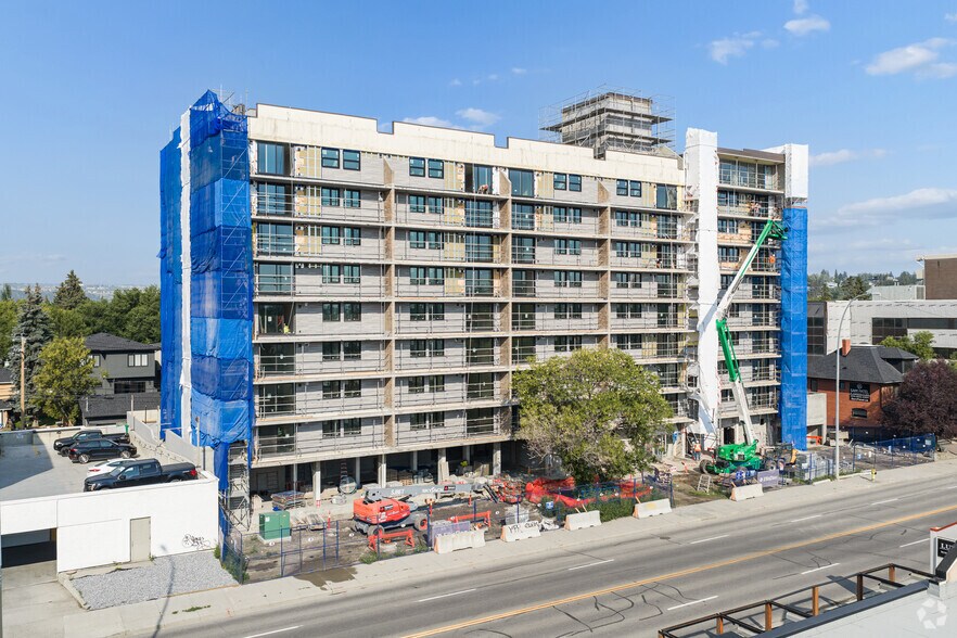Primary Photo Of 411 14th St NW, Calgary Apartments For Lease