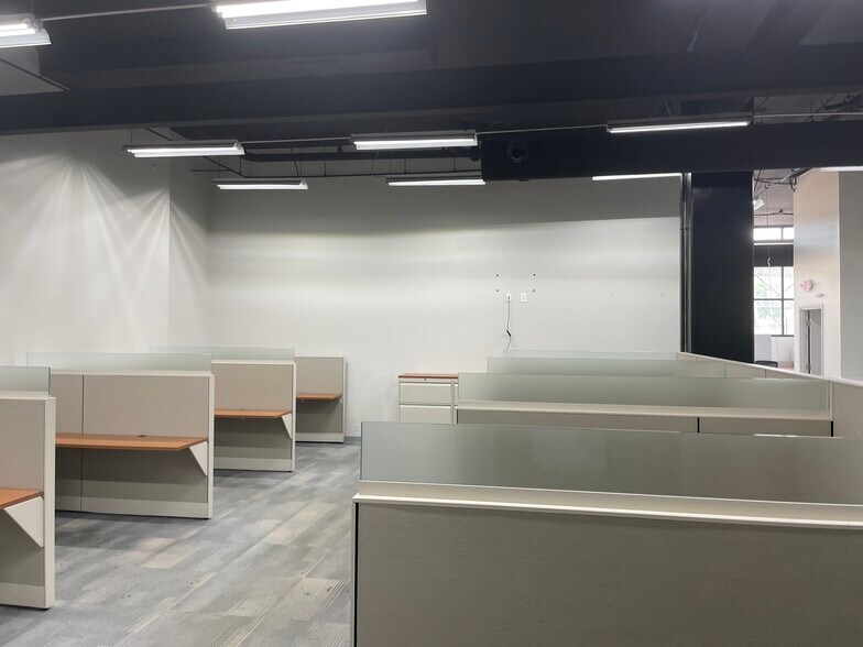 More Photos Of 4101 N Delaware Ave, Philadelphia Office For Lease