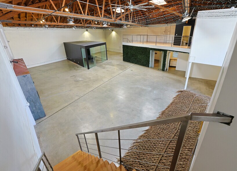 More Photos Of 5856 Adams Blvd, Culver City Flex For Lease