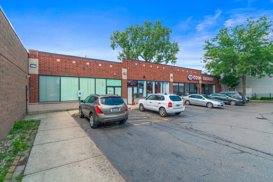 More Photos Of 4916-4926 N Pulaski Rd, Chicago Storefront For Lease