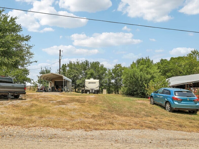 More Photos Of TBD Bluebonnet Road and N HWY 183 hwy, Lockhart Land For Sale