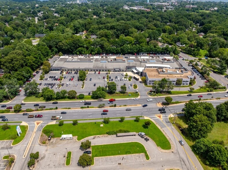 More Photos Of 1750 Forest Dr, Annapolis Medical For Lease