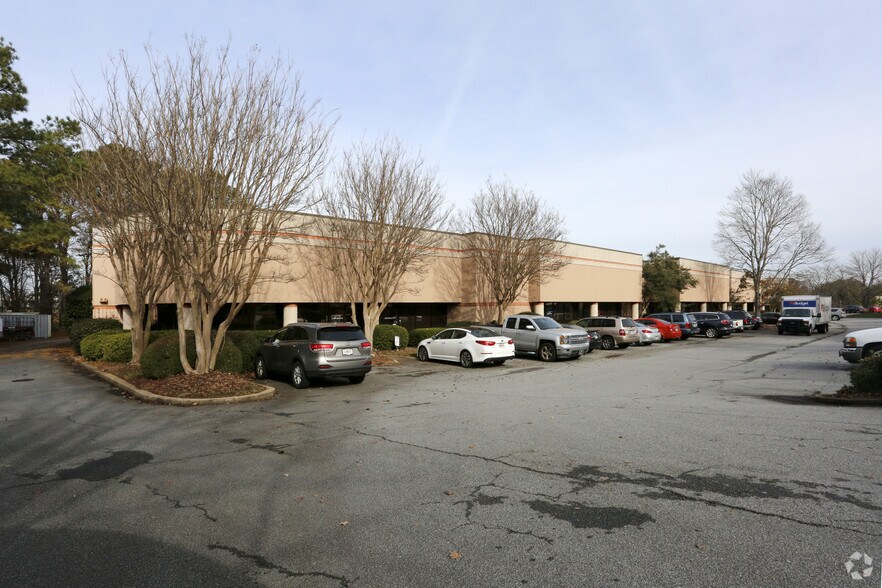 Primary Photo Of 1590 N Roberts Rd, Kennesaw Warehouse For Lease
