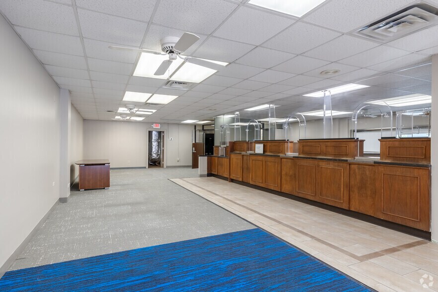 More Photos Of 1500 Leestown Rd, Lexington Office For Lease
