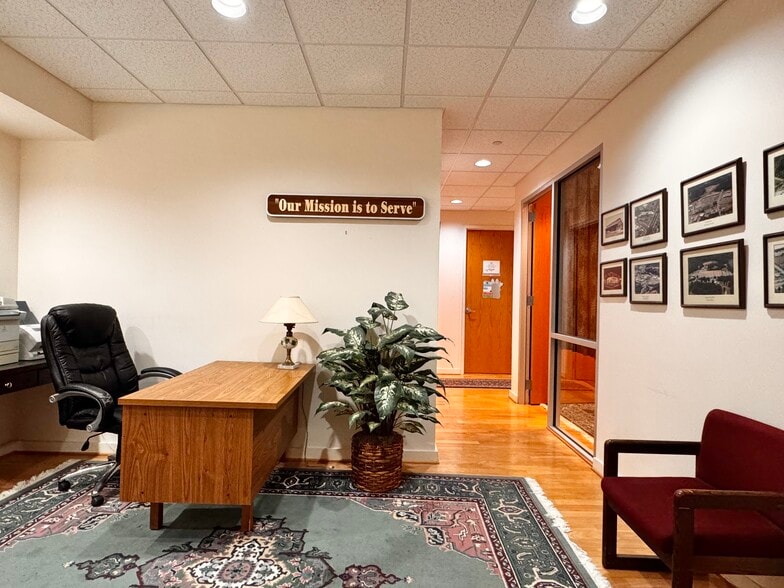 More Photos Of 684 Berkmar Cir, Charlottesville Office For Lease