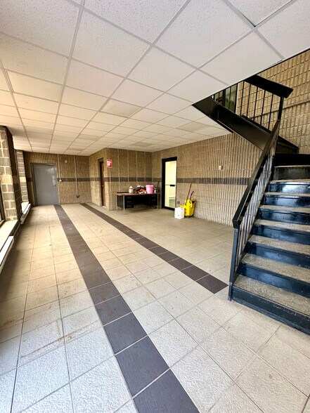 More Photos Of 436 Spencer St, Staten Island Warehouse For Lease