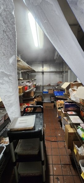 More Photos Of 14225 Jones St, Lavonia Restaurant For Lease